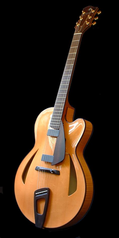 heeres archtop.